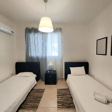 Mythical Sands - Aura