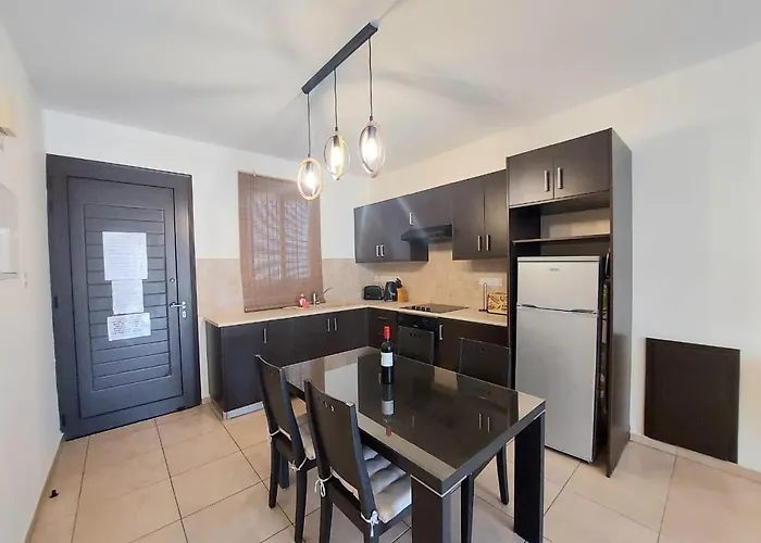 Mythical Sands - Aura