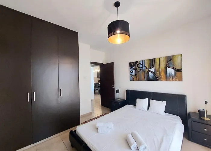 Mythical Sands - Aura Paralimni